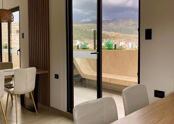 Brand New 8th Floor With View, Appartement *